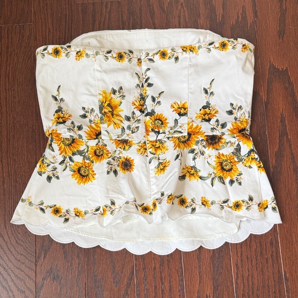 White House Black Market White and Yellow Floral Top - Picture 2 of 2